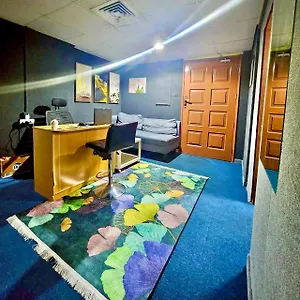 بيت شباب Woodvilla, دبي